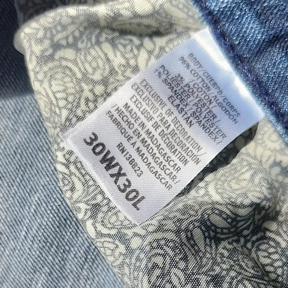 Cody James Women's Classic Straight Leg Blue Jeans - Picture 2 of 5